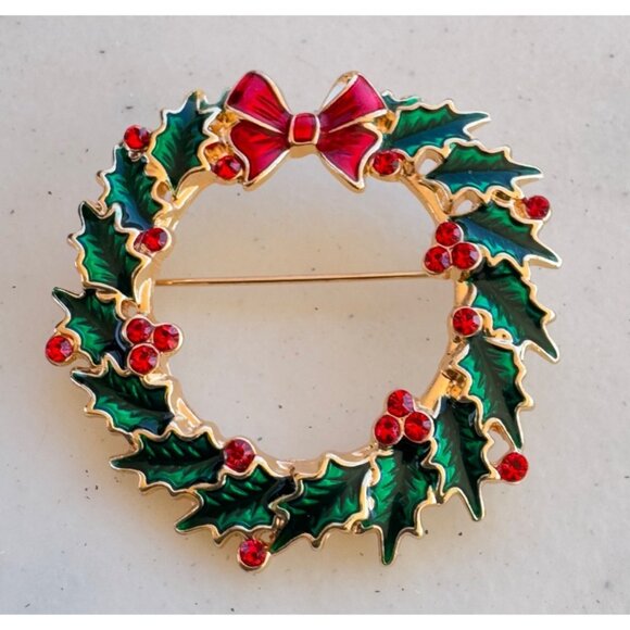 Vintage Gold-Tone Christmas Wreath Brooch ts - Picture 1 of 4
